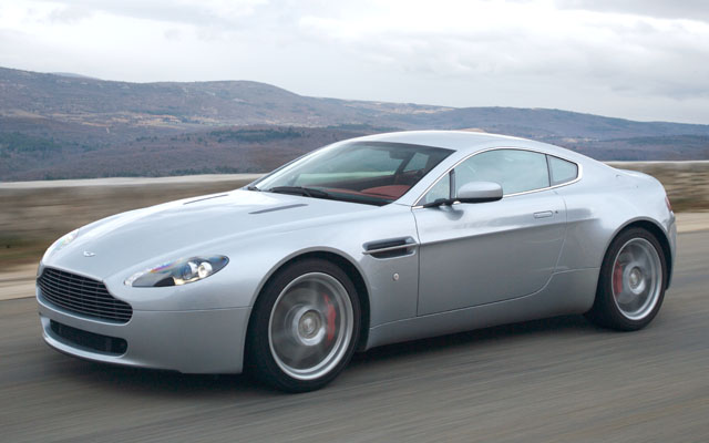 00113_2008_Aston_Martin_V8_Vantage.jpg