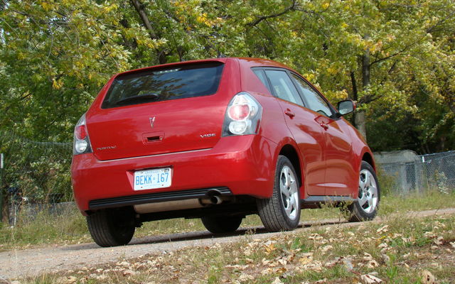 Toyota Matrix 2008. Pontiac Vibe 2009 middot; Toyota