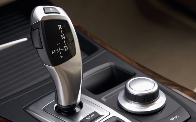 BMW X5 xDrive35d: Luxuriously Sparkplugless