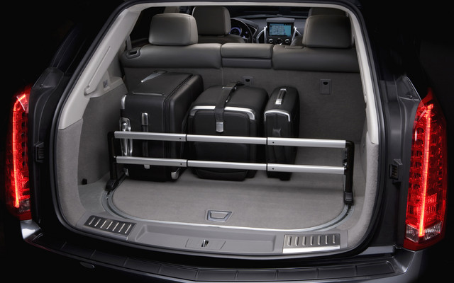 Cadillac Srx 2010 Red. cadillac-srx-2010-canada