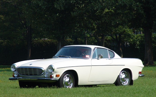 033488_Volvo_P1800S_1968_l_auto_de_Simon_Templar.jpg