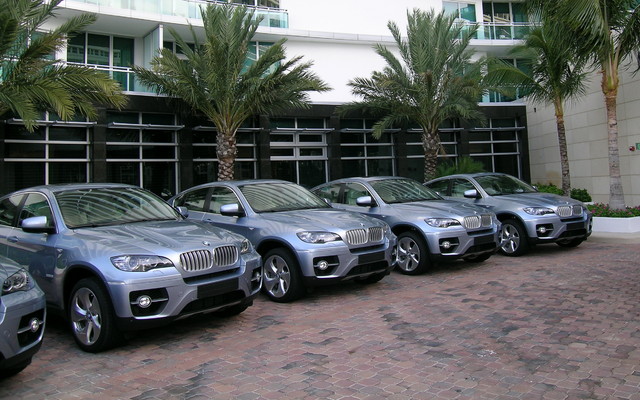 2010 BMW X6 ActiveHybrid: Electric performance!