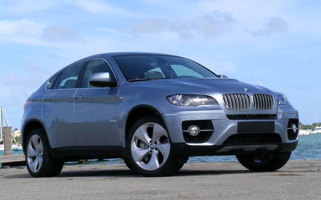 2010 BMW X6 ActiveHybrid: Electric performance!