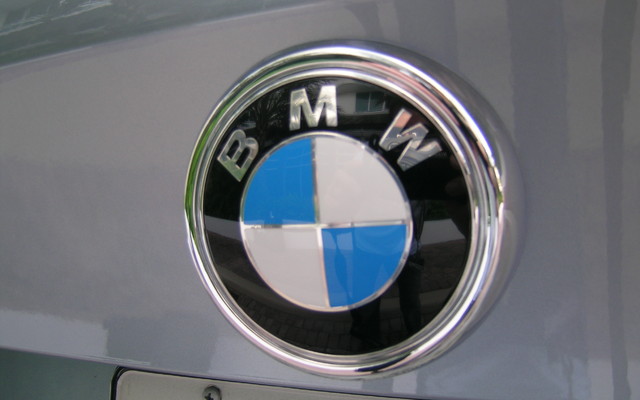 2010 BMW X6 ActiveHybrid: Electric performance!