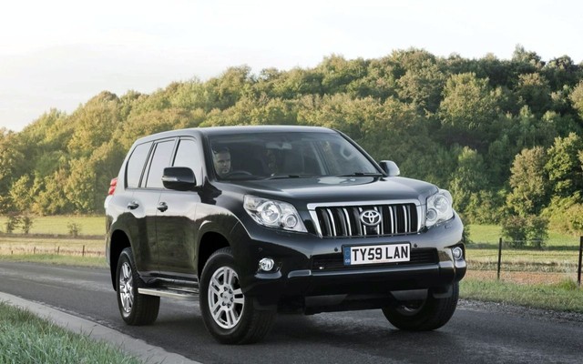 Toyota Land Cruiser 2010 V8. Toyota Land Cruiser 2010 V8.