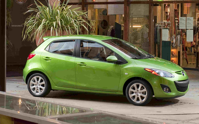 Mazda 2 2011