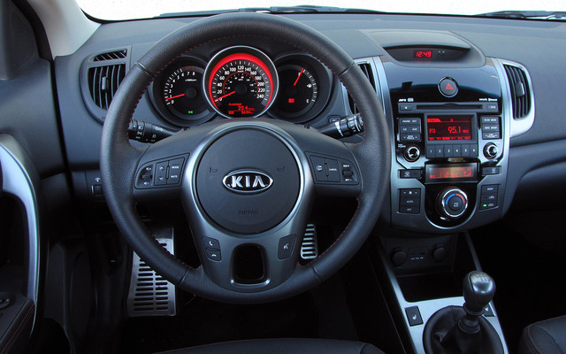 Kia Forte Sx Koup. Kia Forte Koup SX