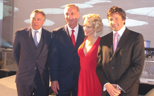 Joel Segal, Guy Lafleur, Scarlett James et Christophe Georges