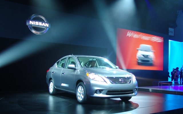 nissan versa 2012. Nissan Versa 2012