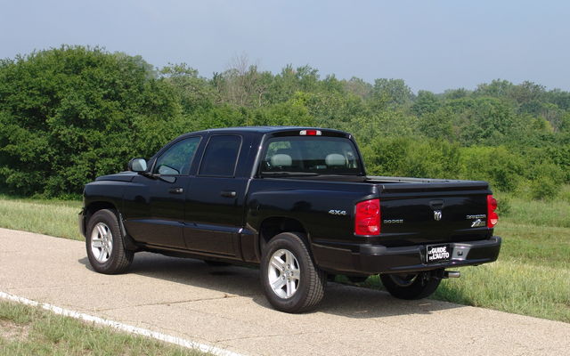  the midsized Dodge Dakota truck may be the one for you