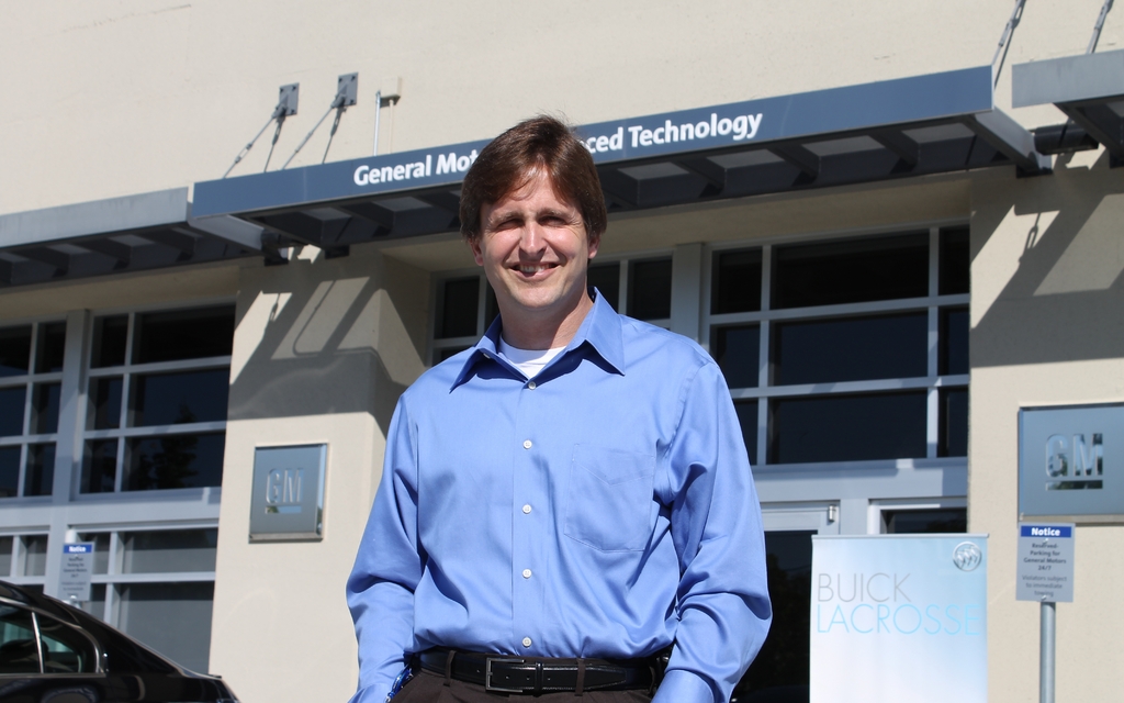 Byron Shaw dirige le Centre de Technologies Avancées – les yeux et les oreilles de GM dans la Silicon Valley.