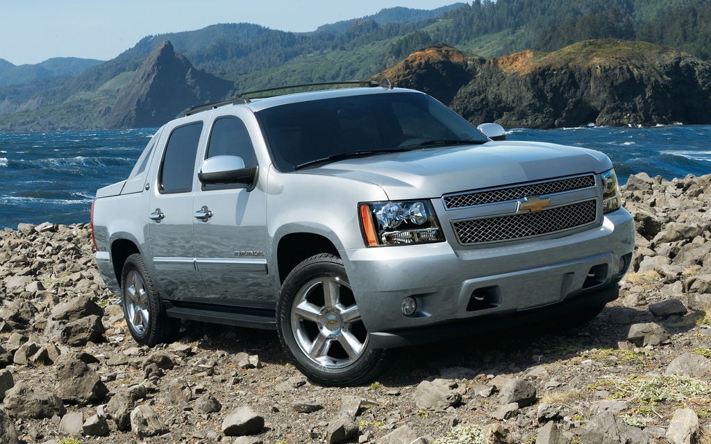 2013 Chevrolet Black Diamond Avalanche