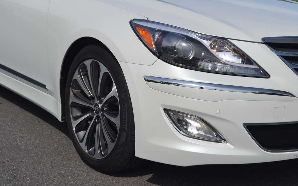2012 Hyundai Genesis 5.0 R-Spec