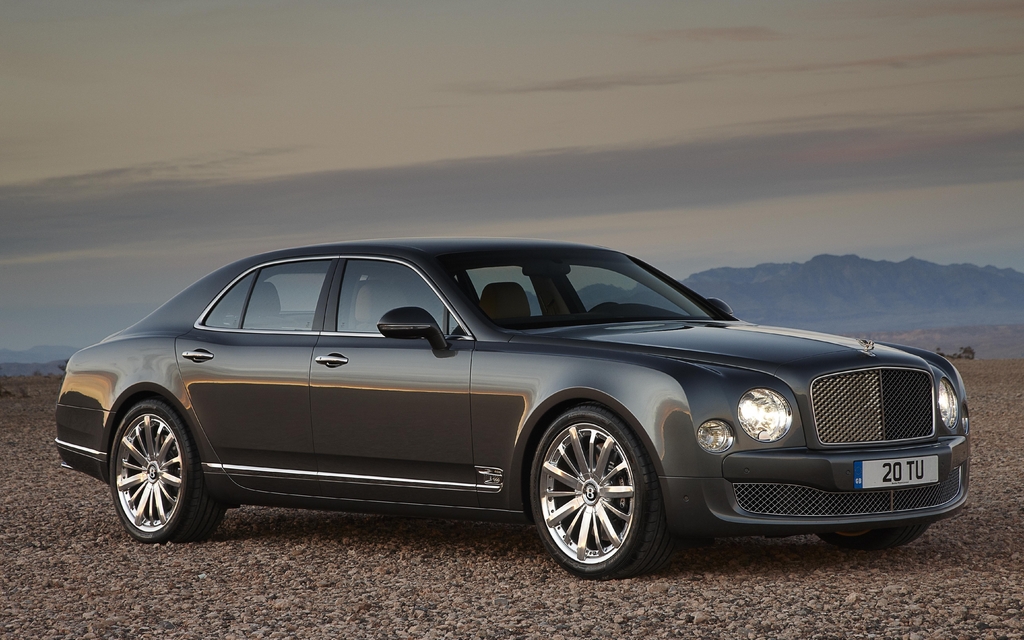 10 Bentley Mulsanne – 20,4 L/100 km: pas vraiment surprenant pour une berline qui pèse 2 585 kilos.