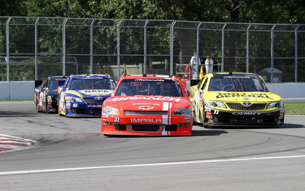 Justin Allgaier (No.31), lauréat de la course de NASCAR Nationwide sur le Circuit Gilles-Villeneuve.