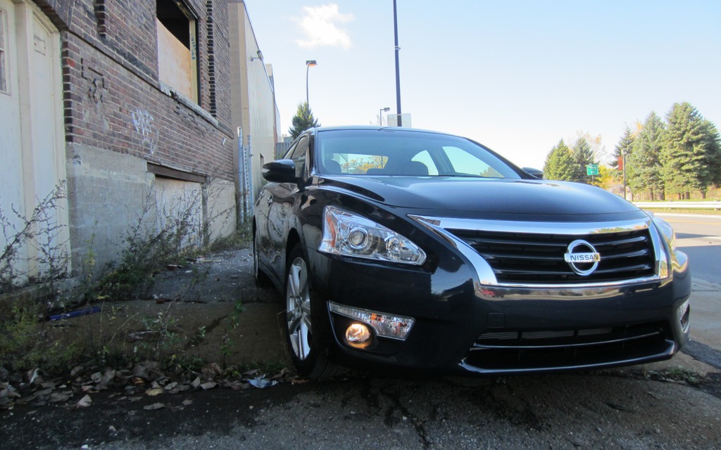 Nissan dealer hunt club ottawa #5