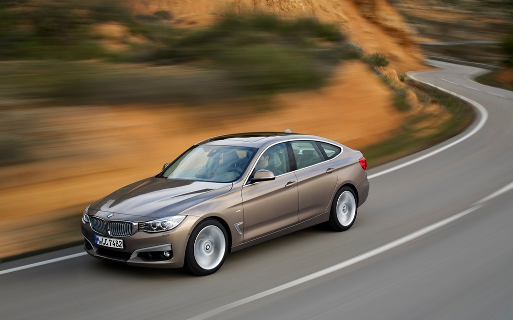 Luxury car sales are driving Canadian auto debt.