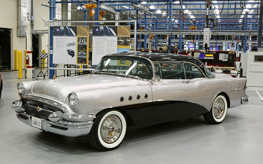 1955 Jay Leno's Buick Roadmaster - Picture Gallery, Photo 15/40 - The ...