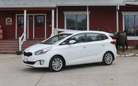 124836 kia rondo 2014 moins puissant plus all dressed jpg the rondo