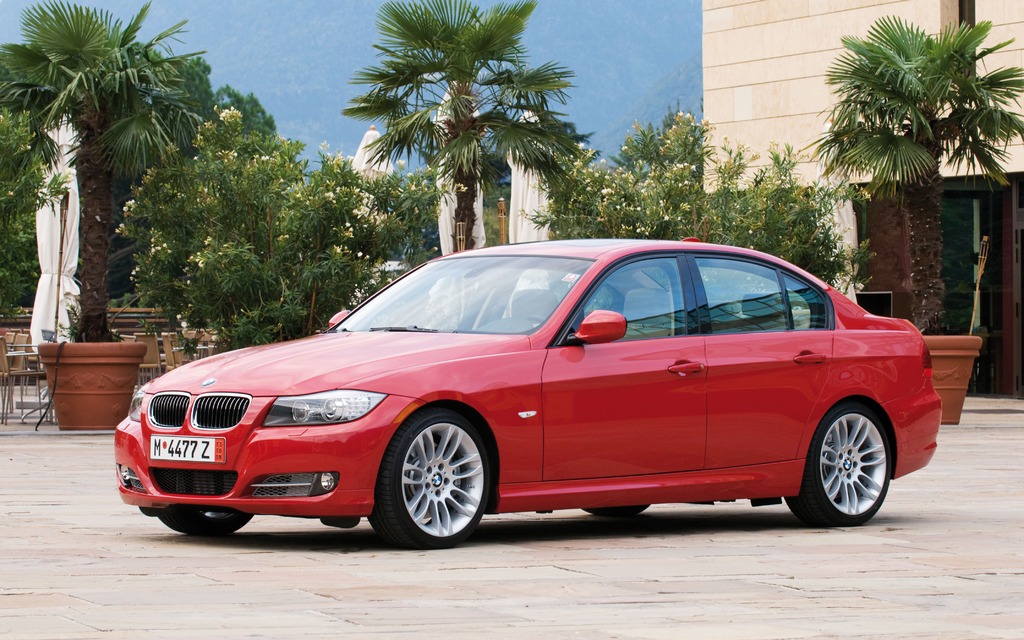 10 BMW 328d - Consumption (L/100 km): 10,0 (city) - 7,0 (highway) 