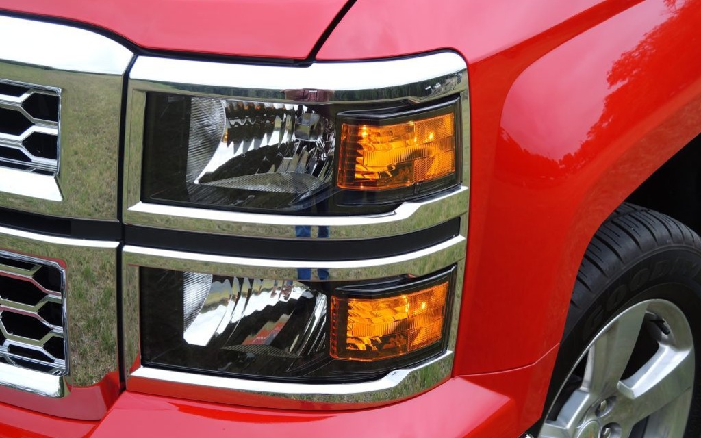 125073_2014_Chevrolet_Silverado.jpg