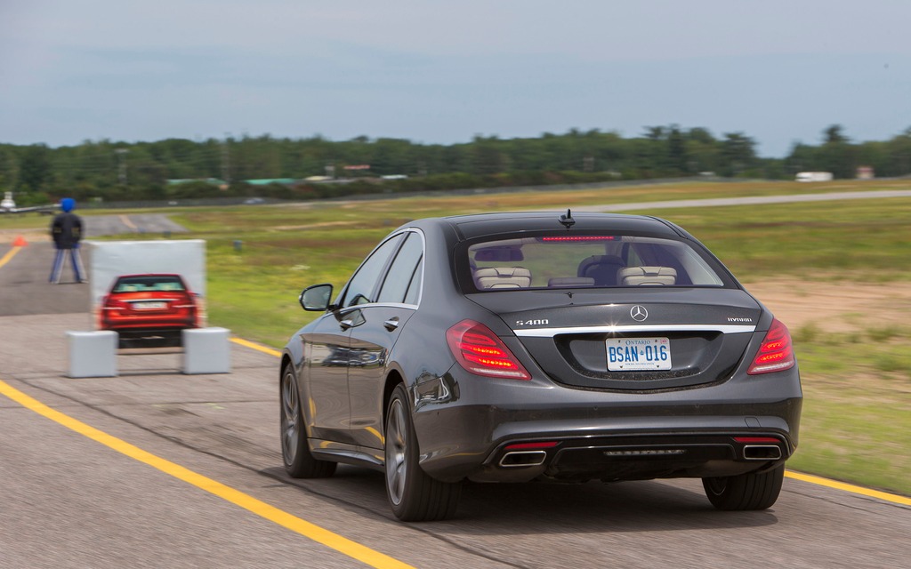Mercedes benz automatic braking #5