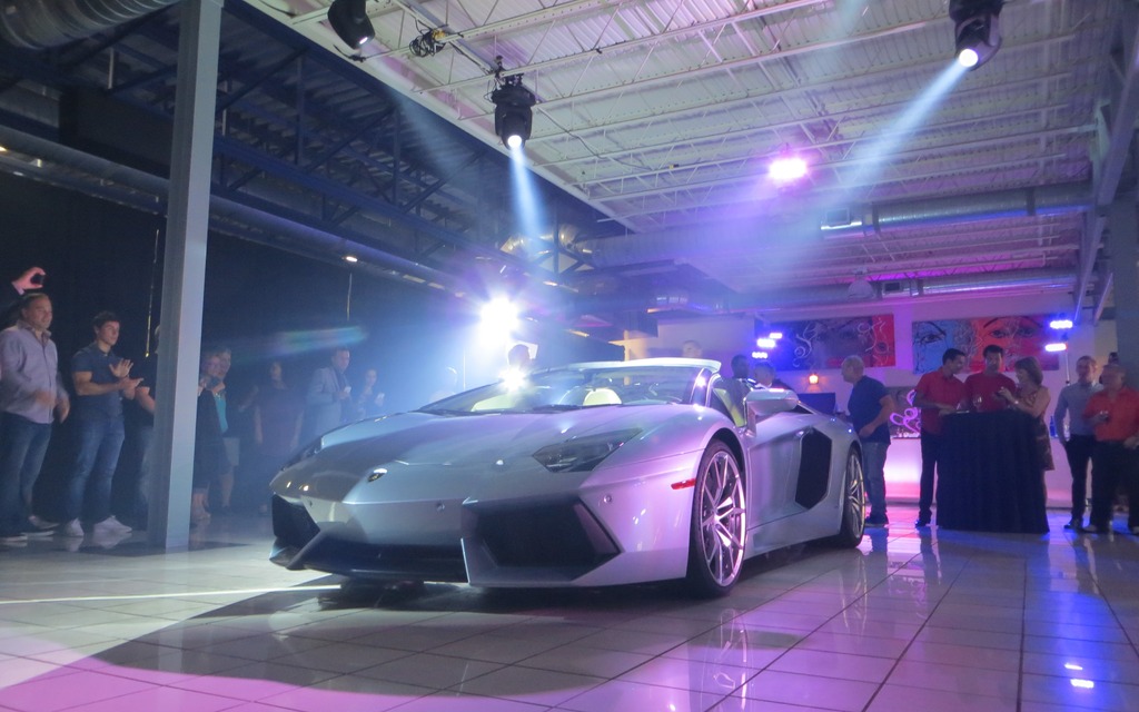 133597_2013_Lamborghini_Aventador.jpg