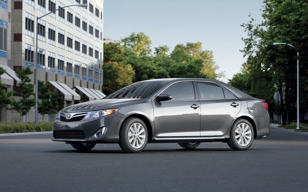 2013 toyota camry consumer guide #3