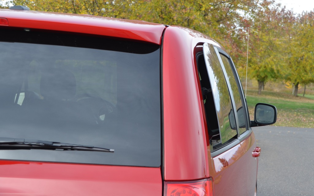 The rear windows open half way. Picture Gallery, photo 8/27 The Car