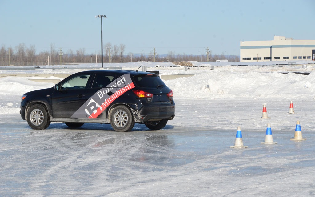 147748_ICAR_Winter_Driving_Course_Aims_to_Aid_Quebecers_Develop_Needed_Winter_Driving_Skills.jpg