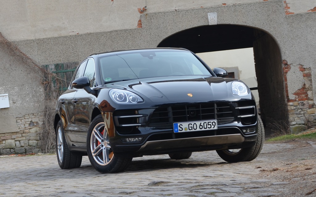 2015 Porsche Macan A Racing Suv Review The Car Guide