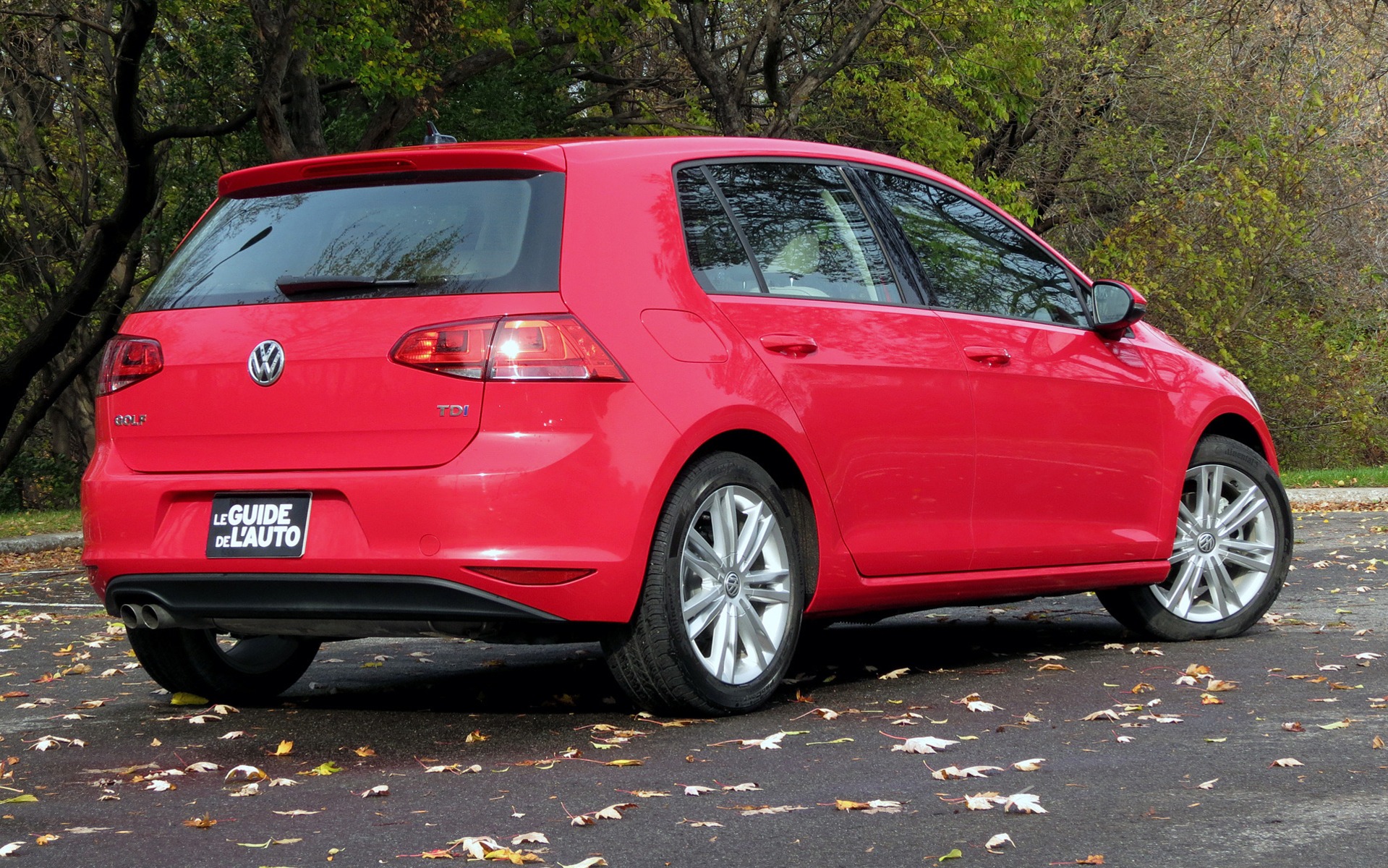 2015 Volkswagen Golf TDI Picture Gallery, photo 6/37 The Car Guide