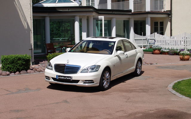 mercedes benz s. 2010 Mercedes-Benz S Class