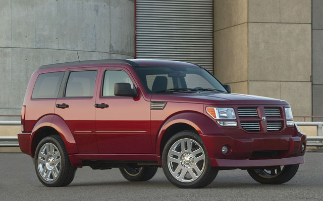 2010 Dodge Nitro Top Photos