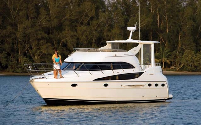 Step aboard the 408 and you'll find that a midsize yacht can indeed be your ... Step aboard the 408 and you'll find that a midsize yacht can indeed be your ...