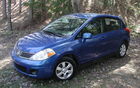 Nissan Versa SL hatchback 2008