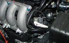 Sous le petit cylindre en aluminium (encercl&eacute;) se cache le moteur du syst&egrave;me i-VTEC, si cher &agrave; Honda.