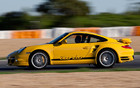 La Porsche 911 Turbo Coup&eacute; 2010 sur le circuit d'Estoril au Portugal