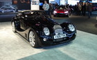 Cette voiture bizarre est une Morgan Aero Supersports. 190 000 $ US. C'est donn&eacute;...