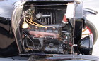 Ford Mod&egrave;le T 1921. Un petit peu d'huile ici et l&agrave; n'a jamais fait de tort... d'ou le "huilier"