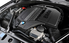 Le moteur 6 cylindres turbocompress&eacute; de la 535i - 300 chevaux et 300 livres-pied de couple