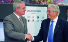 Dr. Martin Winkertorn et Giorgetto Giugiaro &agrave; la droite de l'image