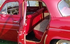 Renault Dauphine 1963. Prenez vos aises... mais pas trop!