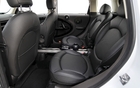 MINI Countryman S All4 2012. Seulement quatre places, ce qui n'a pas plu à Josée!