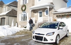 Une Ford Focus 2012, ça n'enlaidit pas une entrée de cour!