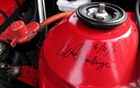 Notre voiture d'essai était même autographiée par Ed Hamburger, le grand patron de SLP