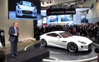 Le grand styliste Ian Callum a présenté l'étude Jaguar CX-16 à Toronto