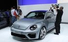 Le coup de coeur de plusieurs journalistes? La Volkswagen Beetle R! Voks prouve ainsi qu'on prendre un design plus ou moins réussi et le faire évoluer de façon majeure.