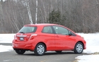 Cette Toyota Yaris CE vaut 13 990$