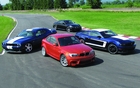 Dodge Challenger SRT8, BMW Coupe M Série 1, Infiniti G37 IPL et Ford Mustang Boss 302